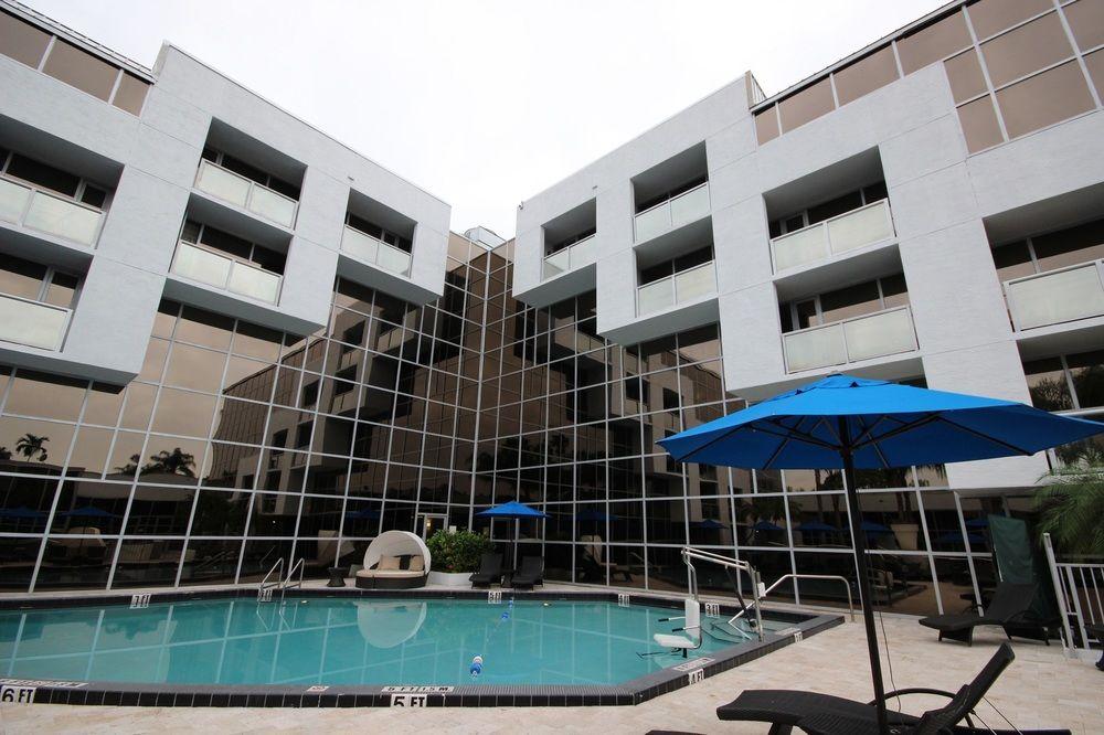 Sawgrass Grand Hotel And Suites Sports Complex 黎明城 外观 照片