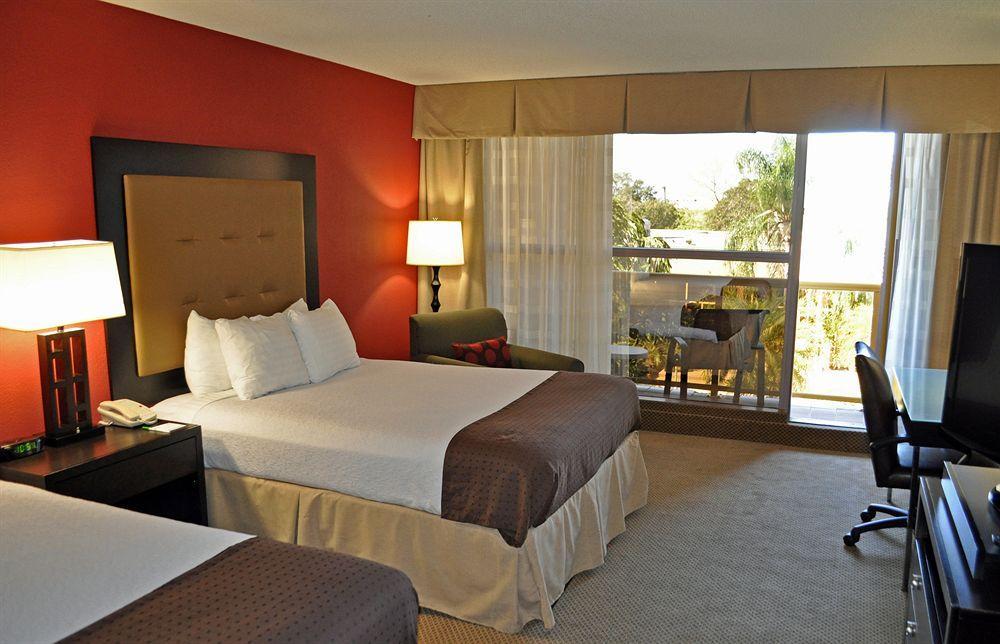 Sawgrass Grand Hotel And Suites Sports Complex 黎明城 外观 照片