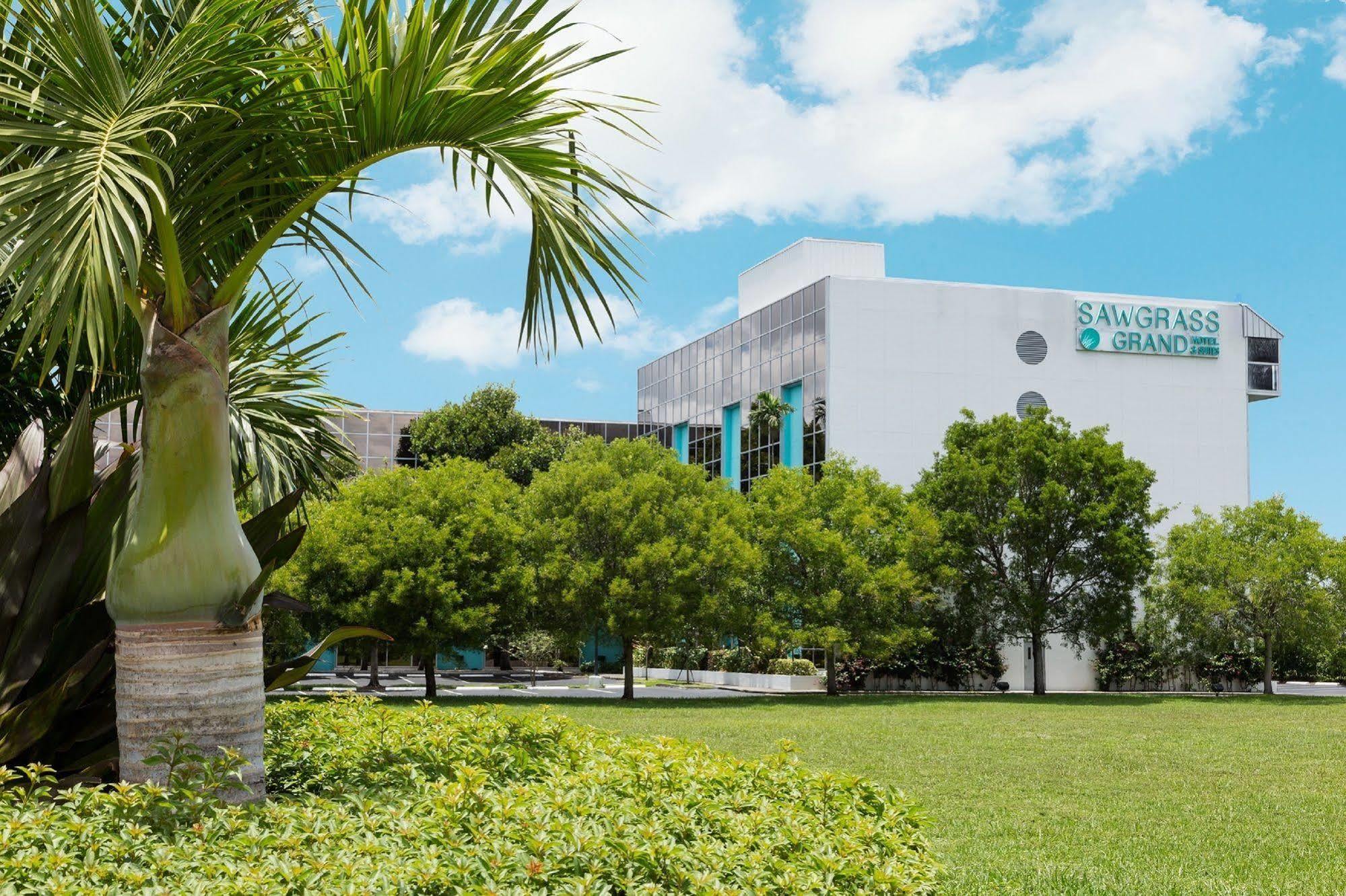Sawgrass Grand Hotel And Suites Sports Complex 黎明城 外观 照片