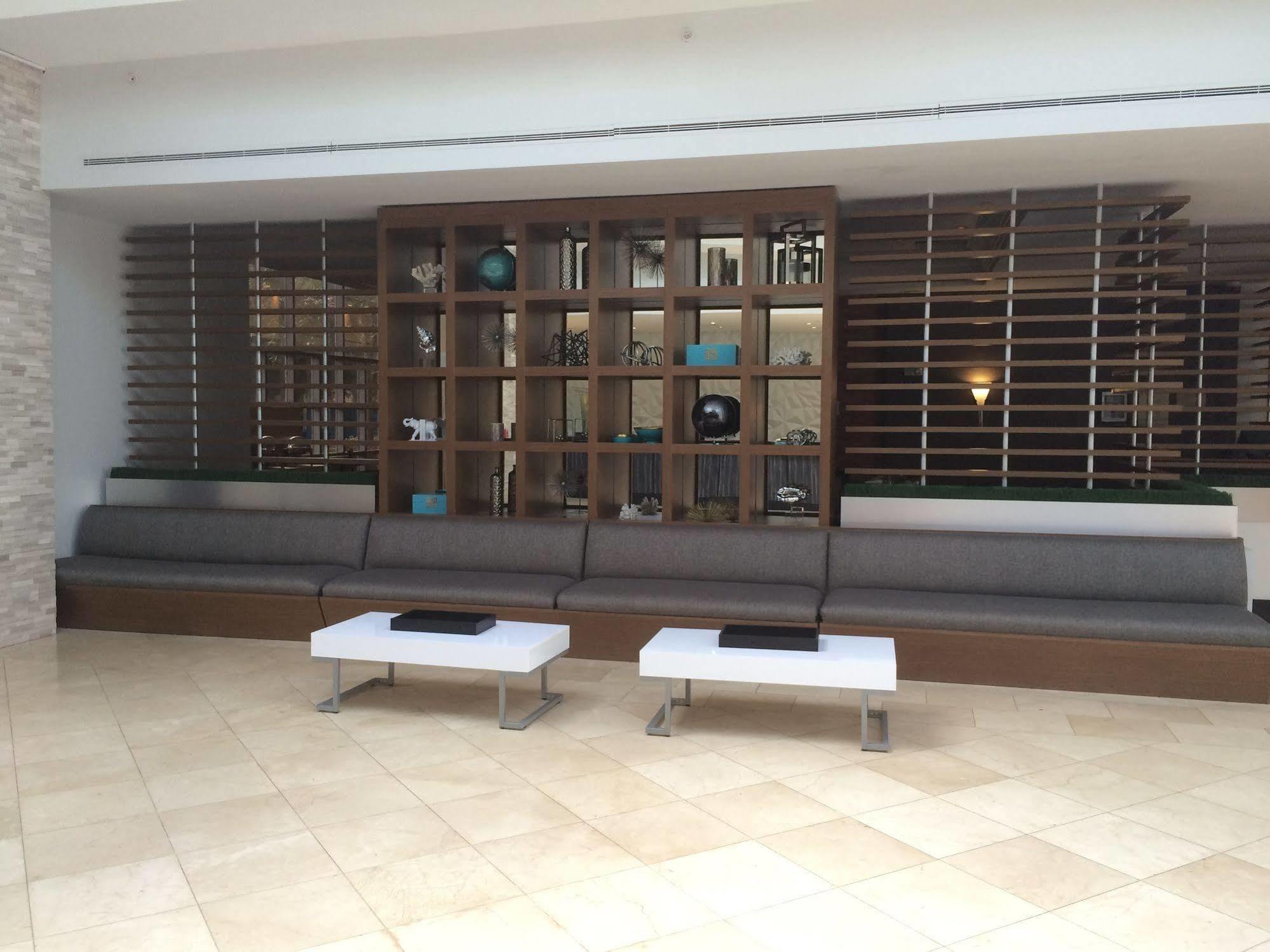 Sawgrass Grand Hotel And Suites Sports Complex 黎明城 外观 照片