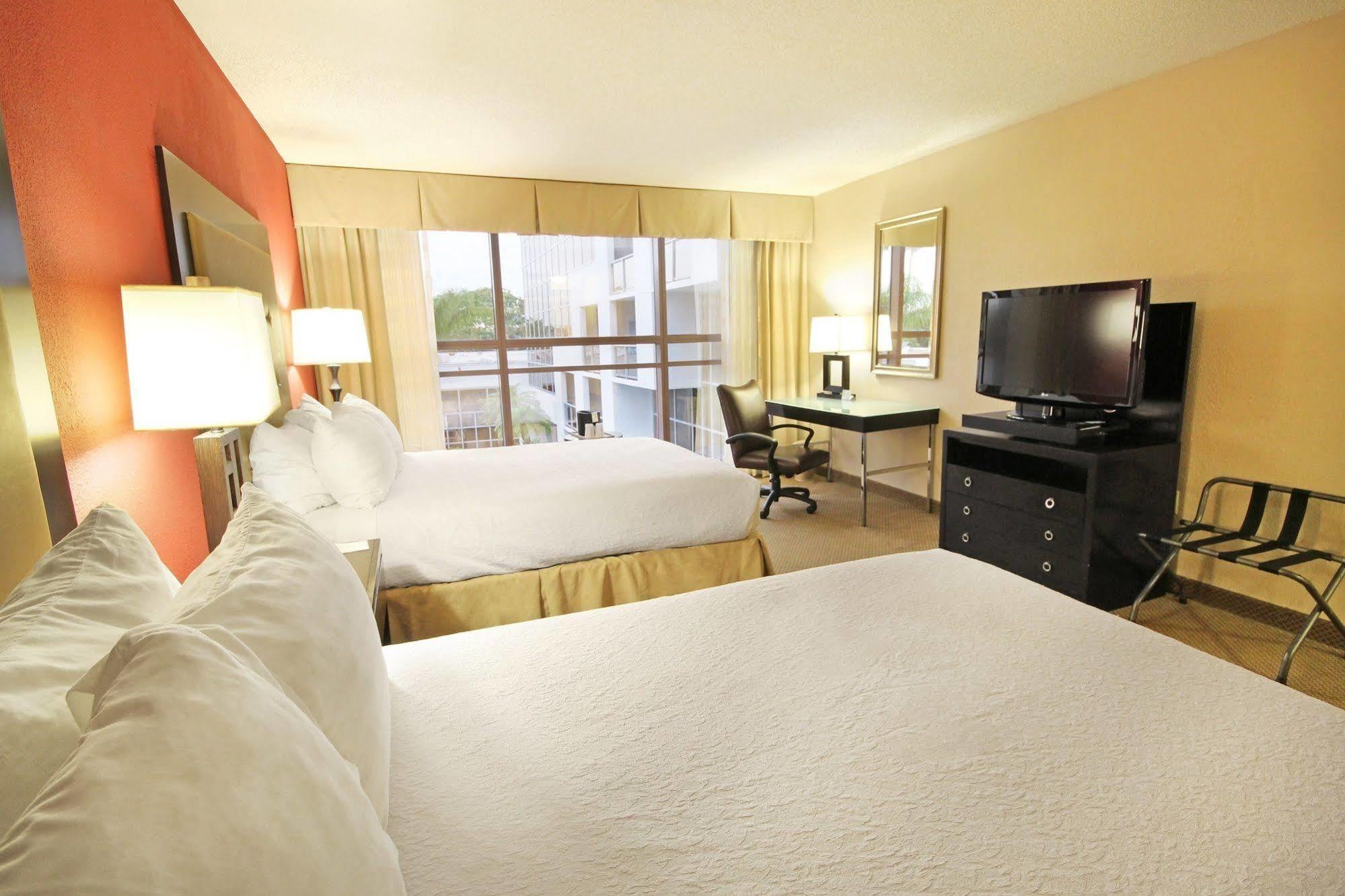 Sawgrass Grand Hotel And Suites Sports Complex 黎明城 外观 照片